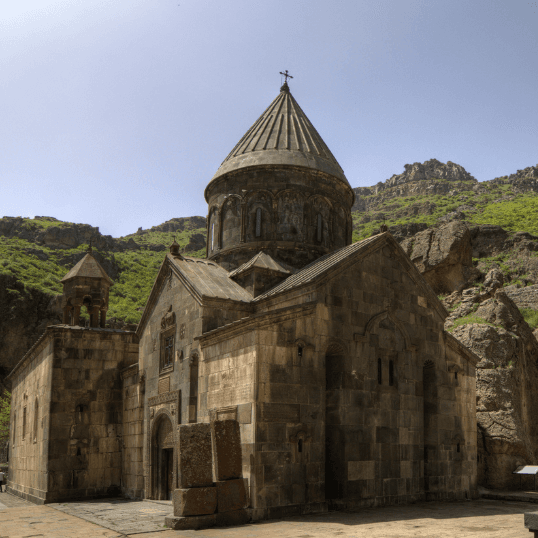 Գառնի, Գեղարդ, Քարերի սիմֆոնիա և Ազատի ջրամբար